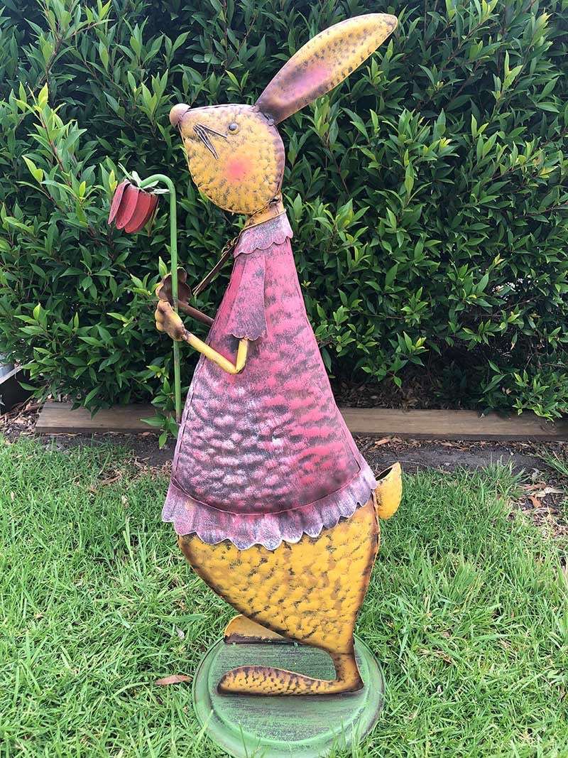 Home Garden Metal Decor Rabbit Statue with Flower Forestwest