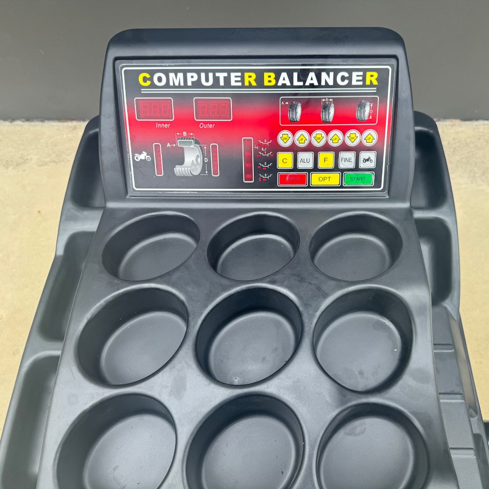 Forestwest 10-24" Professional Wheel Balancer BM716 Forestwest