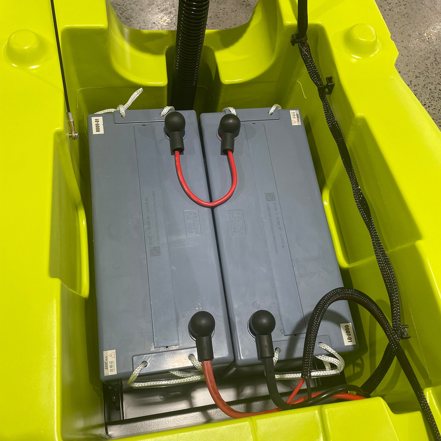 Forestwest Double Brush Floor Scrubber, Battery Powered, Ride-On, BM903 Forestwest