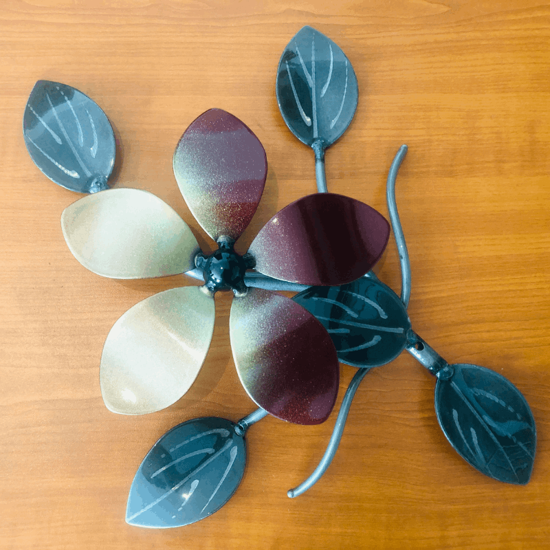 Decor Metal Art Flower with Leaves. Fitting Screws Included. Forestwest